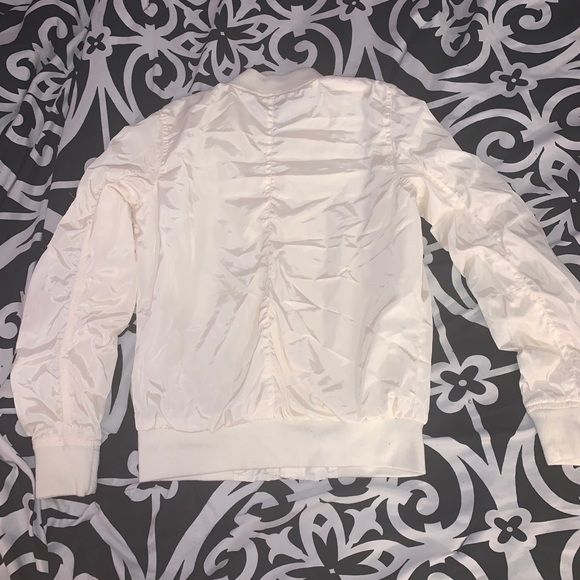 NEW CREAM BOMBER JACKET - Picture 3 of 4